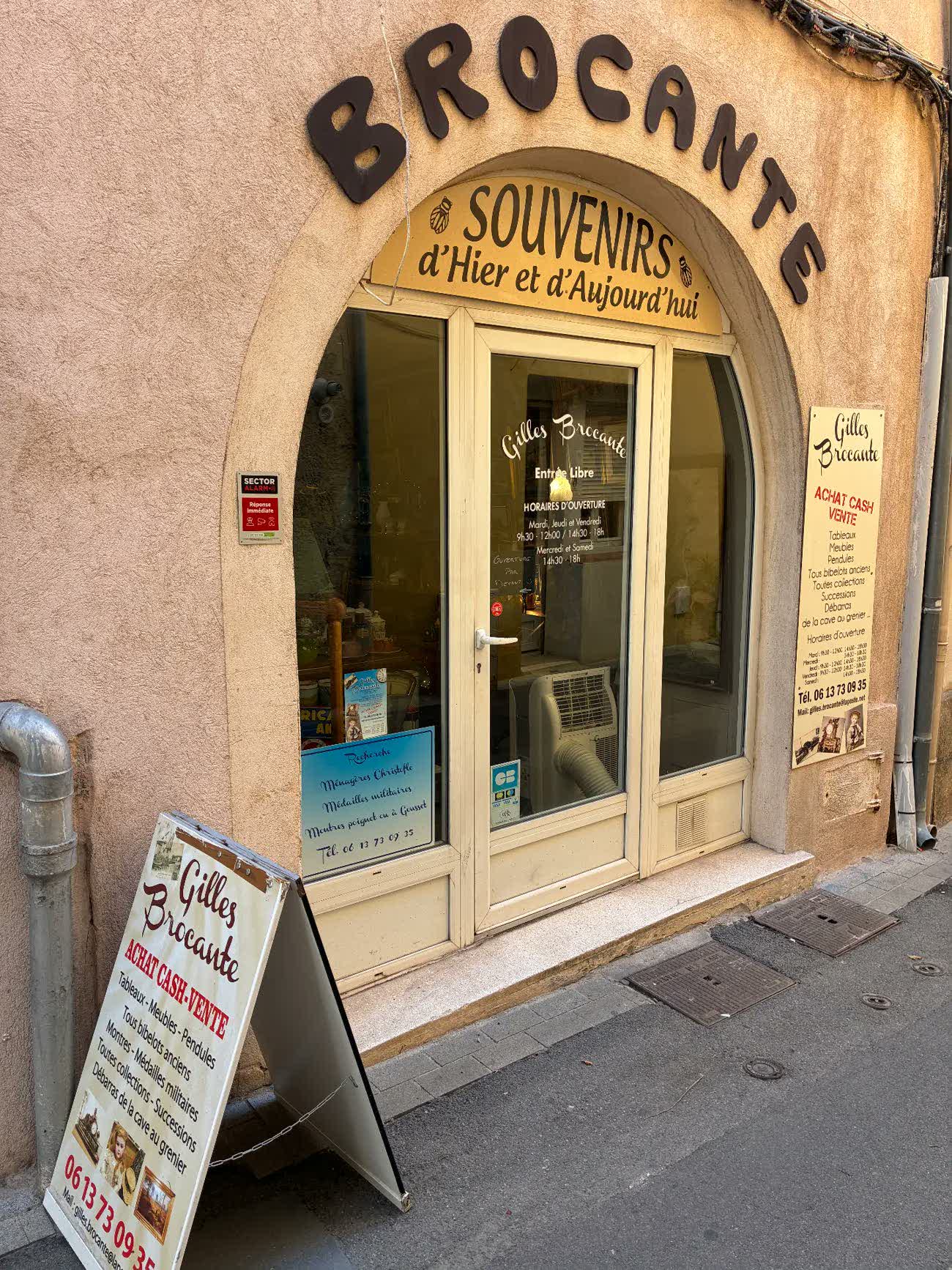La devanture, 2 rue de la République